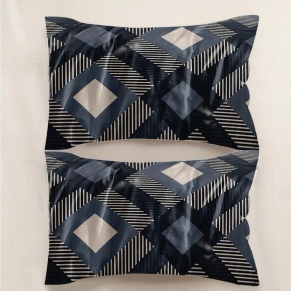 Bed sheet - Picture 2 of 3